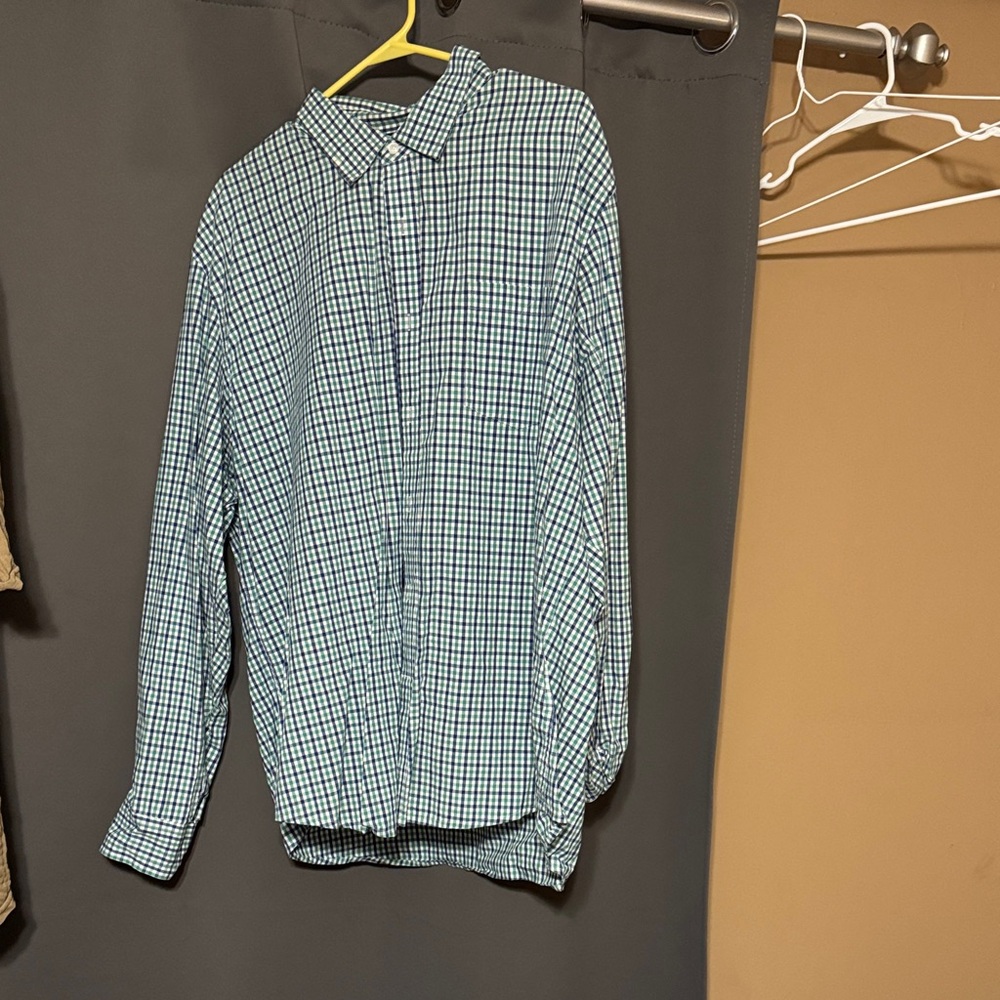 Amazon Essentials Men's Green Checkered Dress Shirt
